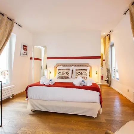 Beautiful House-4br10p- South Pigalle-opera Apartment Paris